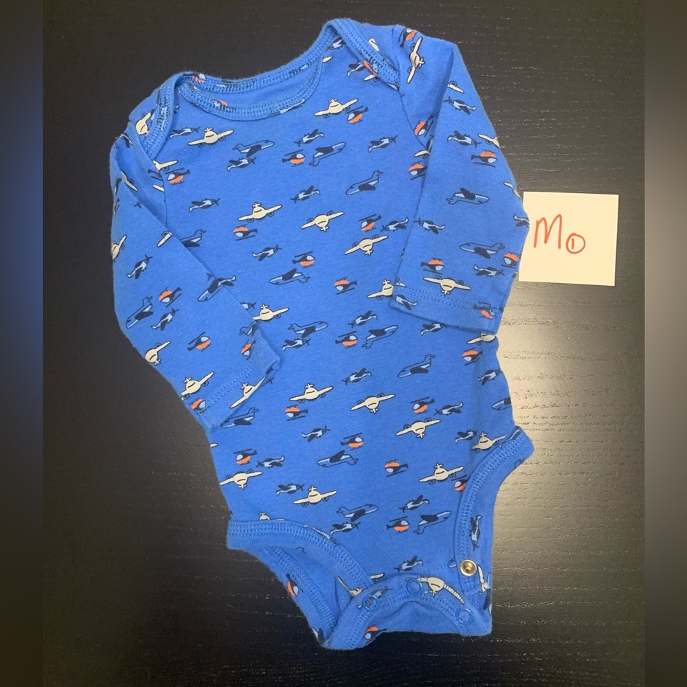 ⭐️5/$10.00⭐️—Carter's 3m (0-3m) Blue Airplane Pattern Onesie